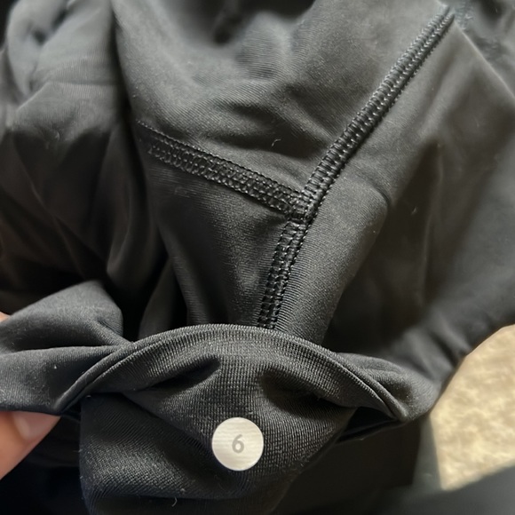 lululemon lemon leggings - Picture 3 of 3